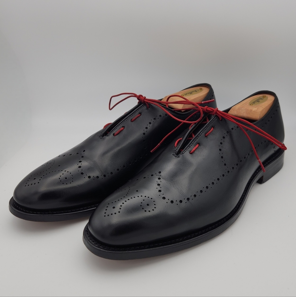 Size 10.5 D Allen Edmonds Black Fairfax Wholecut Oxfords